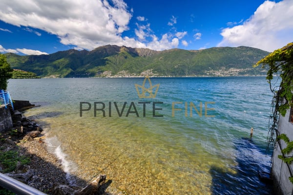 Villa direkt am Seeufer des Lago Maggiore, mit Zweitwohnsitz (38) 4
