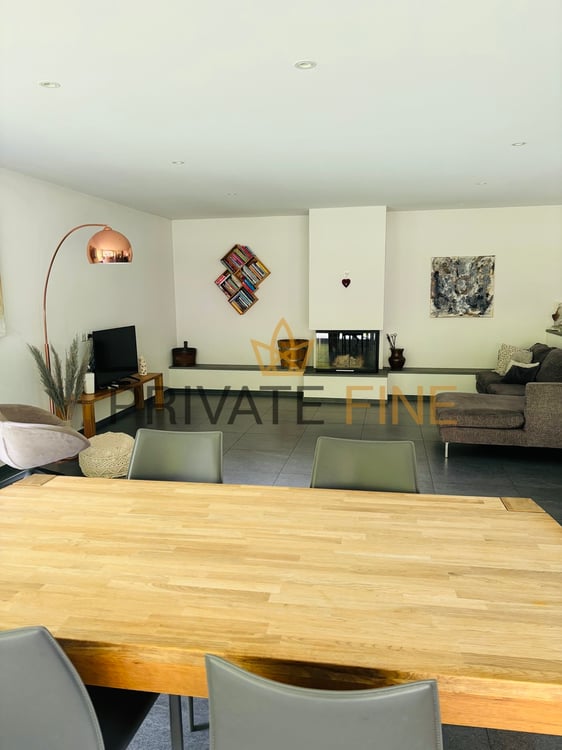 Modernes Einfamilienhaus mitten im Grünen (64) 4