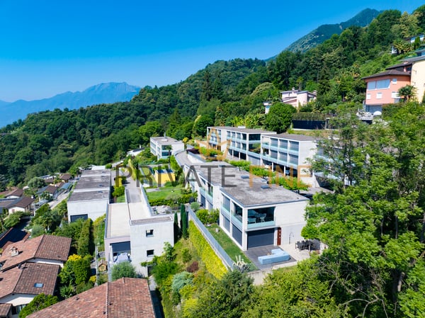 2.5 Zimmer Wohnung mit Pool, Seesicht und Zweitwohnsitz (45) 11