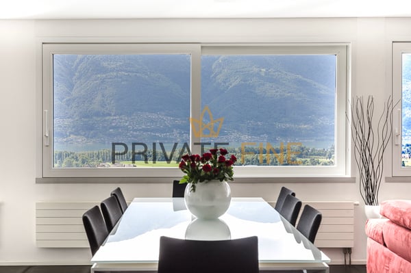 Schöne und moderne Villa mit fantastischer Seesicht (68) 6