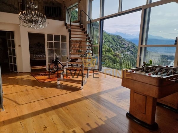 Exklusive Loft-Villa mit Panoramaseeblick und privatem Pool (21)