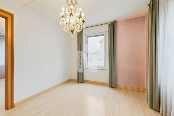 Ruhig, zentral, mit Schopf, grossem Garten und viel Potenzial 9