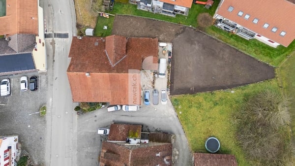 Exklusives Bauernhaus mit viel Umschwung und vielen individuellen Nutzungsmöglichkeiten 3