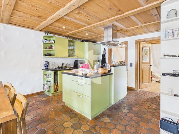 Maisonette-Wohnung, rustikal mit viel Charme, mitten in Laufen 4