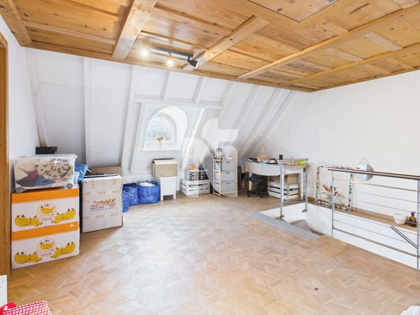 Maisonette-Wohnung, rustikal mit viel Charme, mitten in Laufen 9