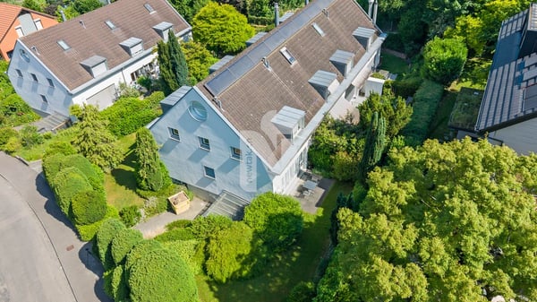 Familienfreundliches Reiheneckhaus mit idyllischem Garten und Weitsicht bis nach Basel 2