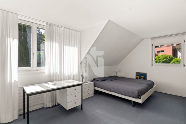 Familienfreundliches Reiheneckhaus mit idyllischem Garten und Weitsicht bis nach Basel 12