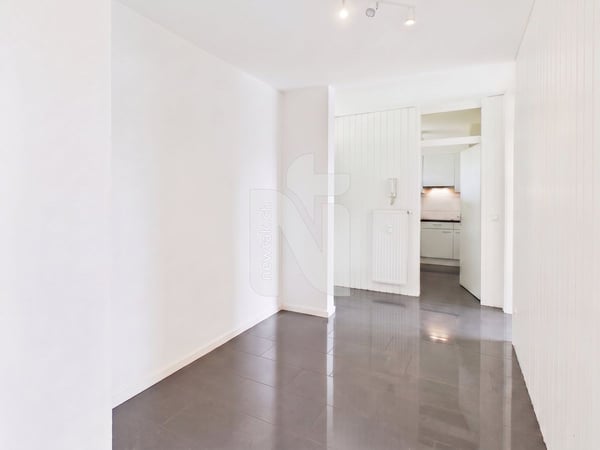 Attraktive 3.5-Zimmer-Wohnung mit 15 m² Balkon und Lift an gut erschlossener Lage in Rheinnähe 7