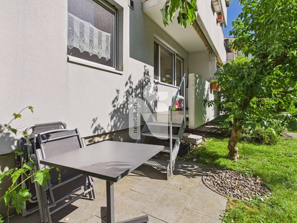 Familienfreundlich, sonnig und gepflegt mit zwei Balkonen, Gartensitzplatz und Garage 2