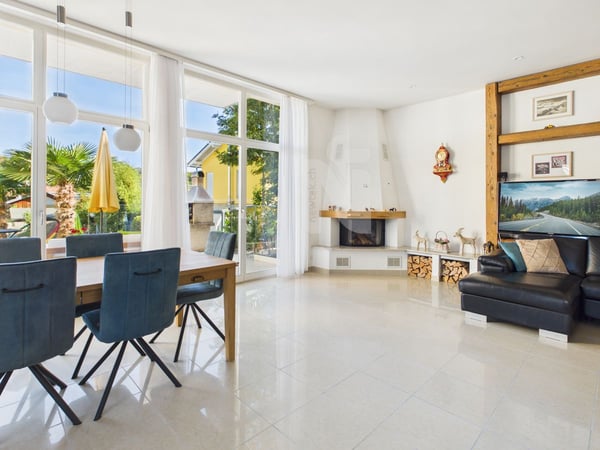Grosszügig, familienfreundlich und modern mit Garten und Weitblick 4