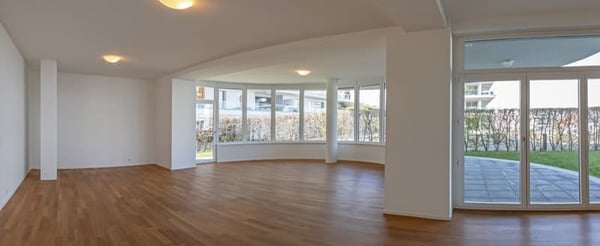 Helle 4.5-Zimmer-Wohnung mit Balkon und Garage in Wädenswil – sofort verfügbar