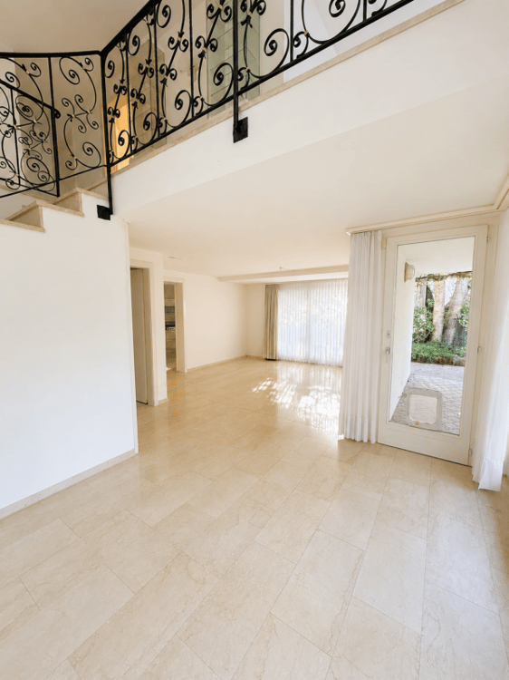 CASA ELLA 9