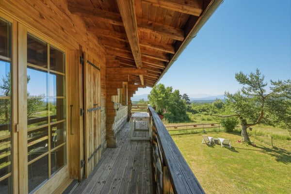 Chalet avec vue panoramique sur le Léman et les Alpes 11