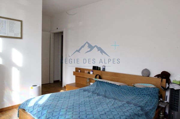 Appartement moderne de 4.5 pièces avec terrasse en bord de rivière à Vallorbe ( Lot 7 ) 9
