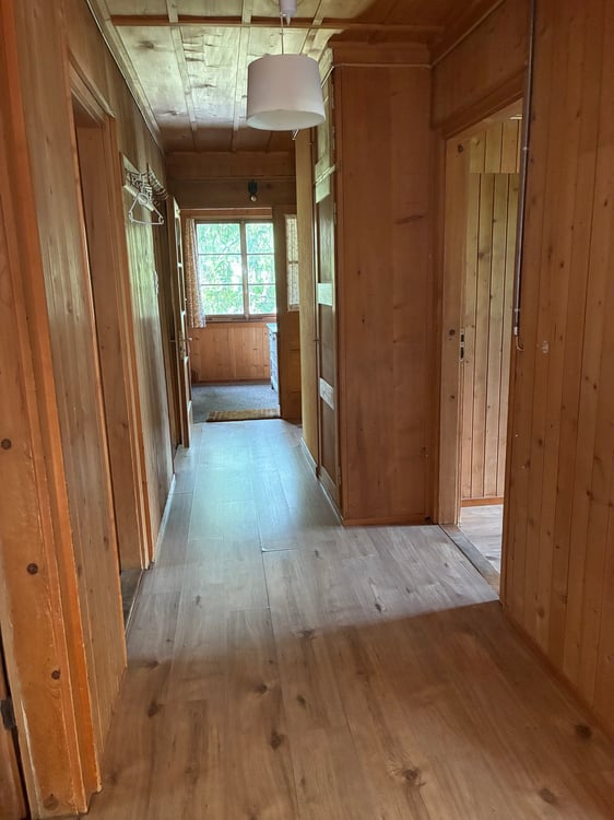 Charmante 4-Zimmer-Altbauwohnung in Klosters befristet bis 31.03.2027 6
