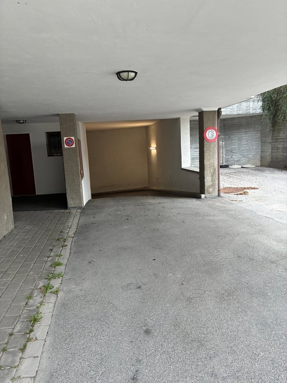 Einstellhallenplatz zur Miete in Kloste…