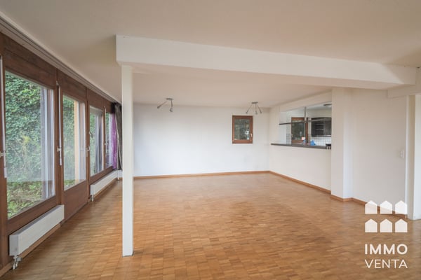 Mit Dachterrasse über Biel - EFH mit Option auf Doppeleinfamilienhaus 9