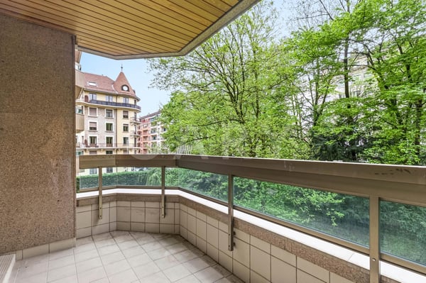 Appartement 7 pièces au coeur de Genève 10