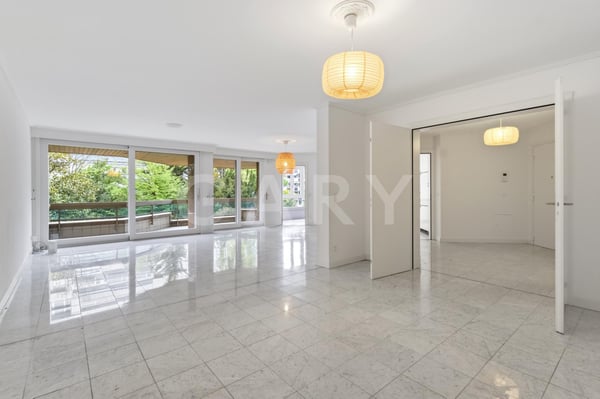 Appartement 7 pièces au coeur de Genève 4