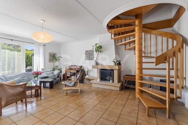 Maison familiale au sein d'une résidence privée 4