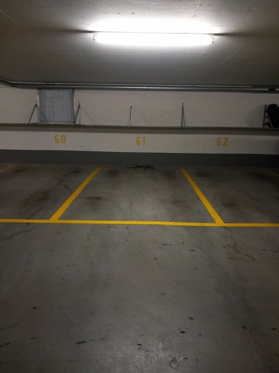 Tiefgaragenparkplatz 1