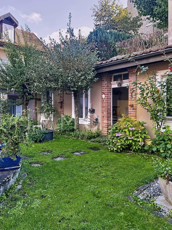 Opportunité unique au coeur de Romont lmmeuble mixte à vendre 11