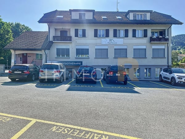 Immeuble mixte au centre de Semsales 1