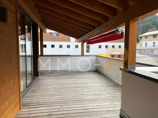 Magnifique attique 4.5pces et mezzanine 13