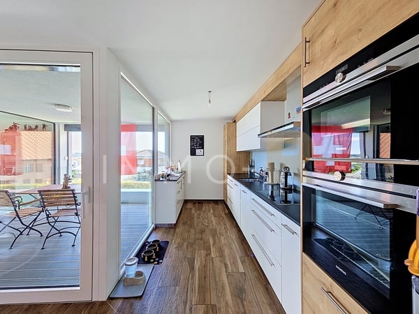 Ravissant et spacieux 4.5pces  avec Loggia 6