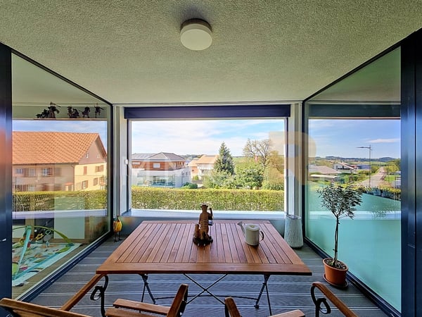 Ravissant et spacieux 4.5pces  avec Loggia 2