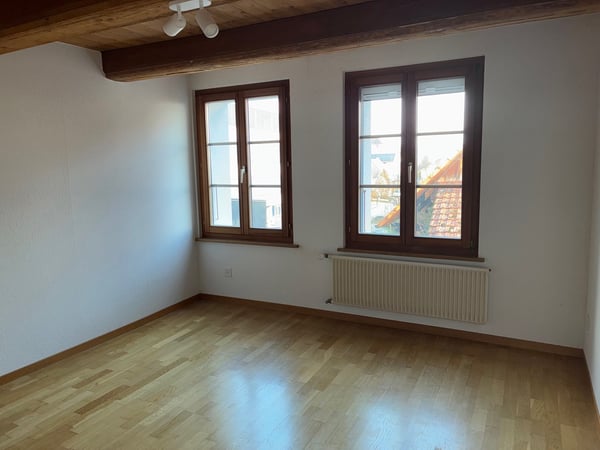 Grosszügige 1.5-Zimmer-Duplex-Wohnung in Täuffelen 11