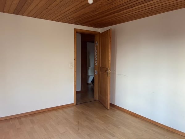 Grosszügige 1.5-Zimmer-Duplex-Wohnung in Täuffelen 9