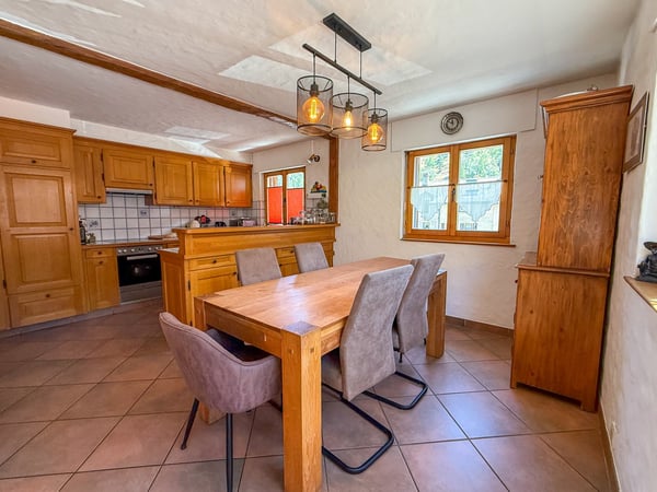 Grande villa familiale avec splendide terrasse et grand jardin 14