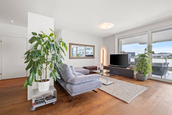 4.5-Zimmer-Wohnung mit grossem Balkon & Abendsonne in Steinhausen 4