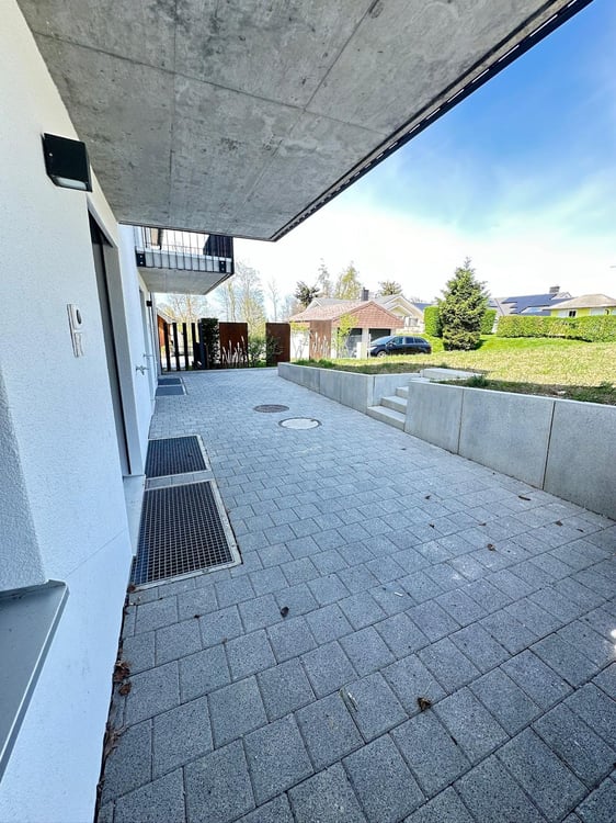 Modernes Doppeleinfamilienhaus in Untereggen 16