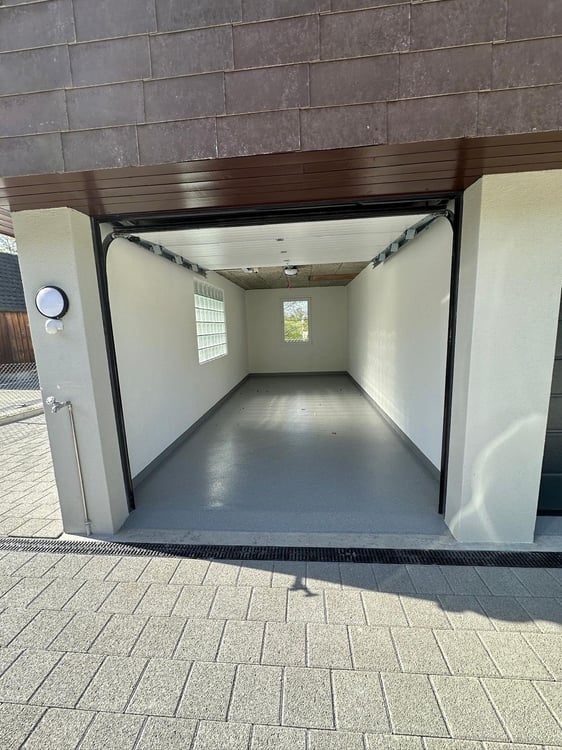 Modernes Doppeleinfamilienhaus in Untereggen 19