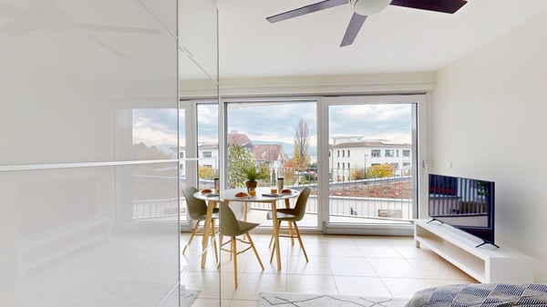 Bright Room in Shared Apartment – Ideal for Students – Route de la Gare 16D, Mies (Versoix)! 3
