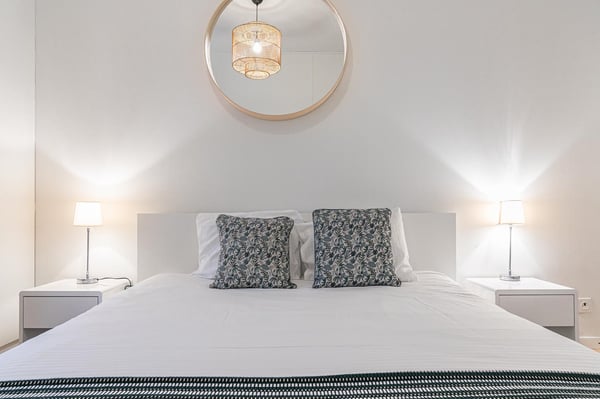 Modern Furnished Studio Near Lausanne Train Station – Rue du Simplon 20! 4