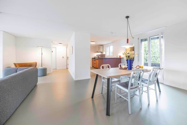 Spacious Deluxe 3-Bedroom Apartment with 2 Balconies – Bern, Kaserne 1