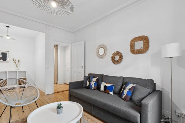 Charming Furnished 1-Bedroom Apartment with High Ceilings near Cornavin Station – Servette, Geneva 3