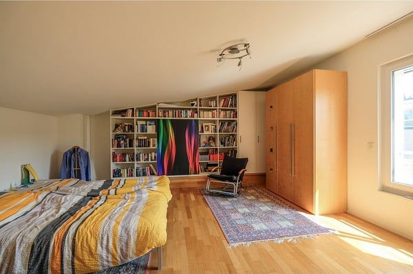Einzigartige und aussergewöhnliche 1.5 Zimmer-Maisonettewohnung in ehemaligem Druckereigebäude 13