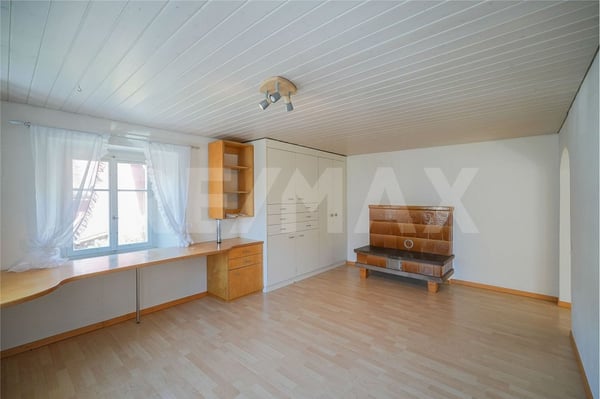 Freistehendes Haus mit Renovationsbedarf - viel Platz für Wohnen/Arbeiten oder Hobby 7