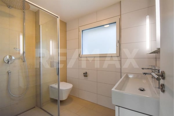 Exklusives Wohnerlebnis mit Panoramablick auf die Alpen 9