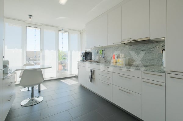Sonnig, grosszügig, zentrumsnah 4.5 Zimmer-Dachmaisonette 5