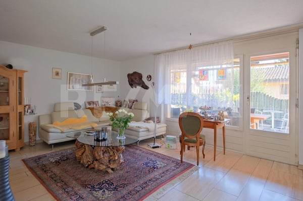 Freistehendes 5.5 Zimmer-Einfamilienhaus mit grossem Garten und Doppelgarage 4