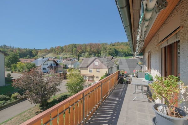 Grosszügige Dachmaisonette-Wohnung am Bauzonenrand 5