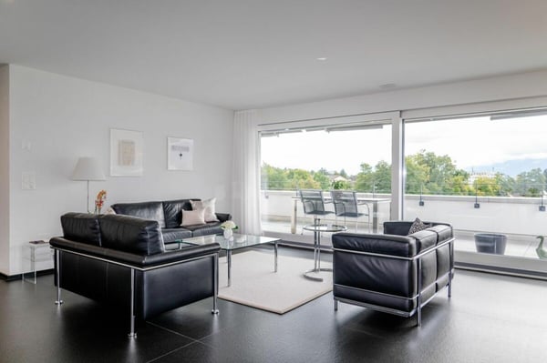 Sehr gepflegt und grosszügig! 2