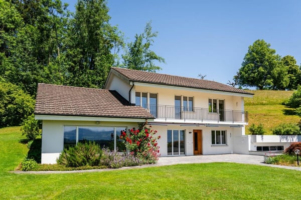 Traumhaftes Einfamilienhaus an exklusiver Lage 3