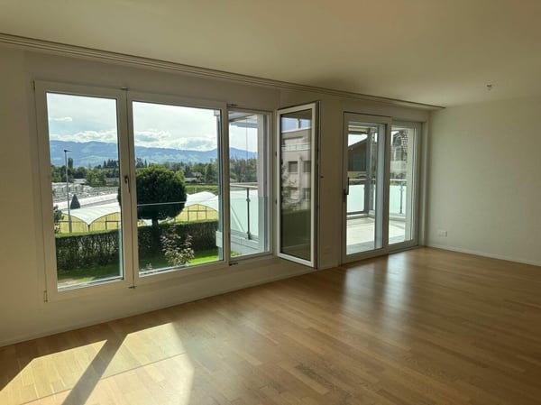 Grosszügige 2.5-Zimmer-Wohnung an ruhiger Lage 2