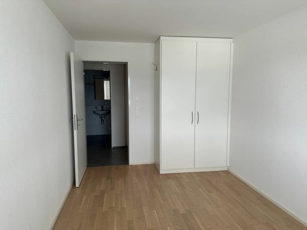 Grosszügige 2.5-Zimmer-Wohnung an ruhiger Lage 7